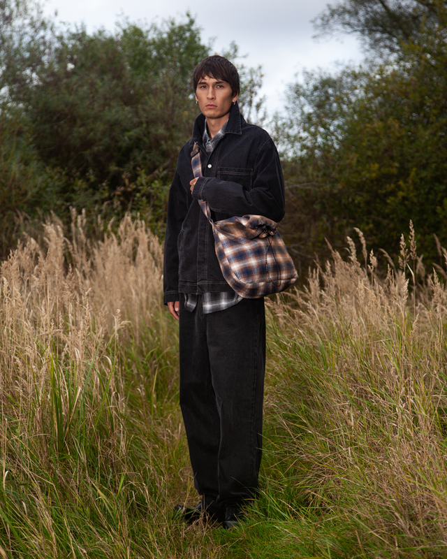 ALIS ANIL SLING BAG W/ ADJUSTABLE STRAP Bag